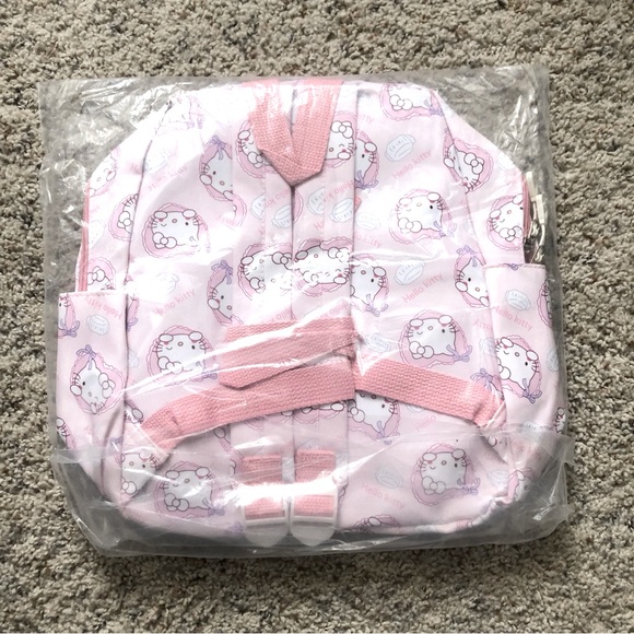 Hello Kitty Pink Backpack - Picture 2 of 2